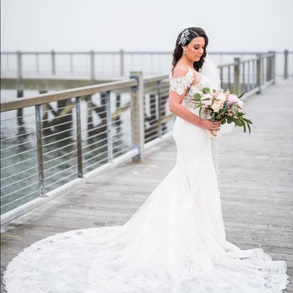 Eve of milady wedding dress - Picture 3 of 10